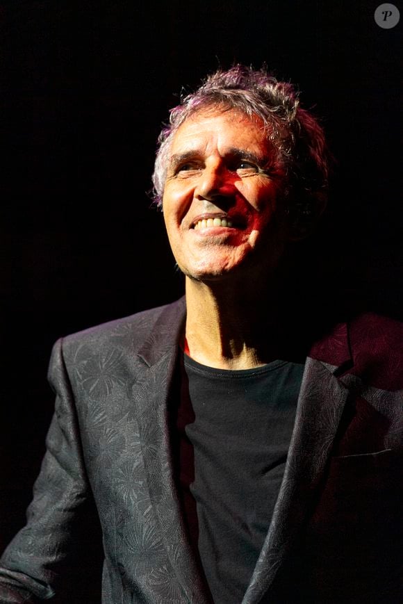 Julien Clerc en concert lors du Festival "Paris Paradis" à la Villette à Paris le 9 septembre 2023. © Pierre Perusseau/Bestimage
