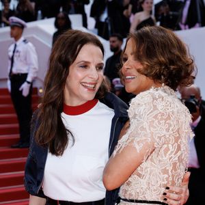 Juliette Binoche, Halle Berry - Montée des marches de la cérémonie de clôture du 78ème Festival International du Film de Cannes, au Palais des Festivals à Cannes. Le 24 mai 2025
© Jacovides-Moreau / Bestimage