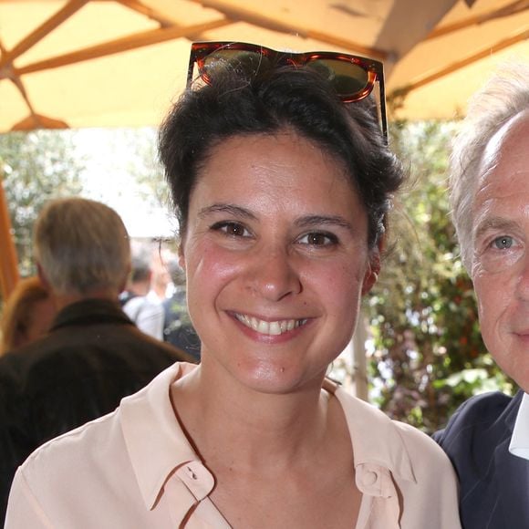 Apolline de Malherbe se ressource régulièrement dans la Sarthe...

Exclusif - Apolline de Malherbe et guest - Célébrités aux Internationaux de France de Tennis de Roland Garros. 

© Bertrand Rindoff / Bestimage