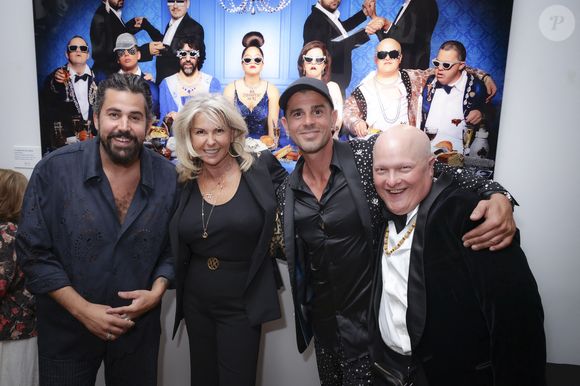 Artus, Caroline Margeridon, Philippe Shangti, Ludovic Boul, lors de la présentation de l'œuvre "No Judgement here" de Philippe Shangti au studio Harcourt à Paris le 4 juin 2025. © Jack Tribeca / Bestimage