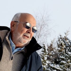 Gerard Jugnot au photocall du film "Mauvaise Pioche" lors du 29ème Festival International du Film de Comédie de l'Alpe d'Huez, le 22 janvier 2026. © Dominique Jacovides/Bestimage