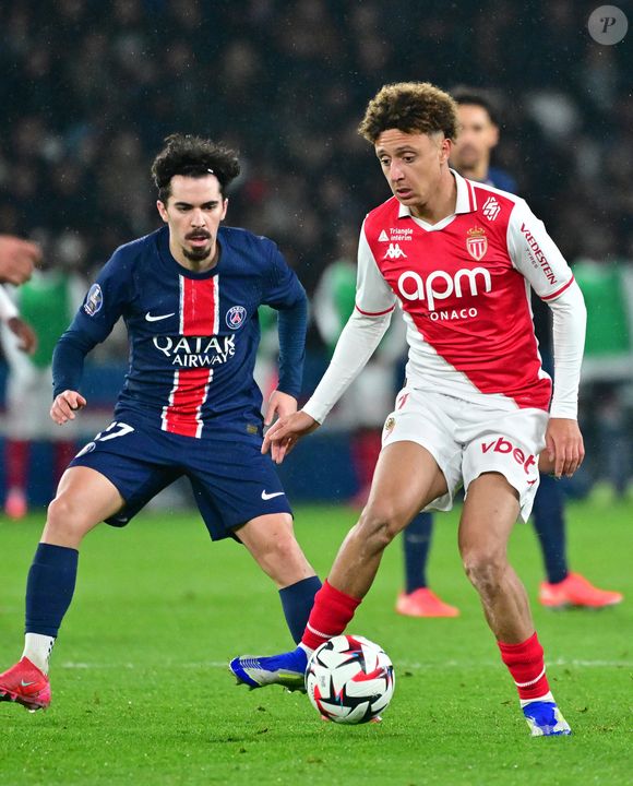 Maghnes Akliouche Monaco lors du match de Ligue 1 McDonald's opposant le Paris Saint-Germain (PSG) à L’AS Monaco (Score 4/1 au Parc des Princes à Paris, France, le 8 février 2025. © Christian Liewig/Bestimage
