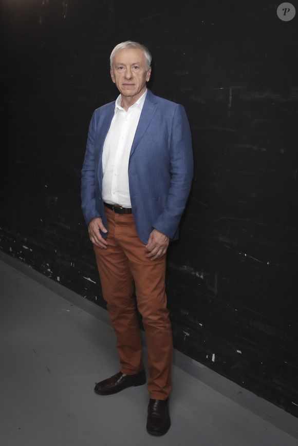 Exclusif - Jean-Christophe Rufin en backstage de l'enregistrement de l'émission "Le Grand Echiquier, Spéciale Afrique", présentée par C.Chazal et A.Manoukian et diffusée le 28 août 2025 sur France 2, à Paris, France, le 14 septembre 2024. © Jack Tribeca/Bestimage