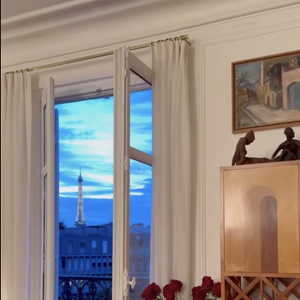 Retrouvailles entre les membres de "William à midi" chez William Leymergie et Sophie Davant à Paris.