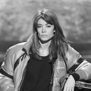 Archives - En France, à Paris, portrait de Françoise Hardy sur le plateau de l'émission "Top Club".

© Bestimage