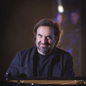 Exclusif - André Manoukian lors de l'enregistrement de l'émission "Le Grand Echiquier, Spéciale Afrique", présentée par C.Chazal et A.Manoukian et diffusée le 28 août 2025 sur France 2, à Paris, France, le 14 septembre 2024. © Jack Tribeca/Bestimage