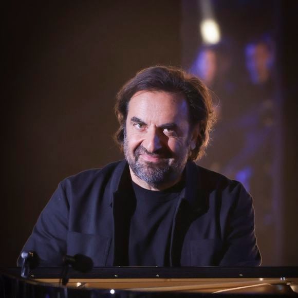 Exclusif - André Manoukian lors de l'enregistrement de l'émission "Le Grand Echiquier, Spéciale Afrique", présentée par C.Chazal et A.Manoukian et diffusée le 28 août 2025 sur France 2, à Paris, France, le 14 septembre 2024. © Jack Tribeca/Bestimage