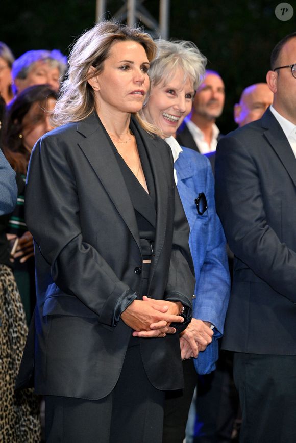 Christian Estrosi, le maire de Nice, avec sa femme, Laura Tenoudji Estrosi et ses invités d'honneur Renaud Muselier, le président de la région PACA, et Denise Fabre, a orchestré "Lou Festin Nissart", un diner amical et convivial autour du maire, au jardin Albert 1er sur la Coulée Verte à Nice le 28 août 2025. © Bruno Bebert/Bestimage