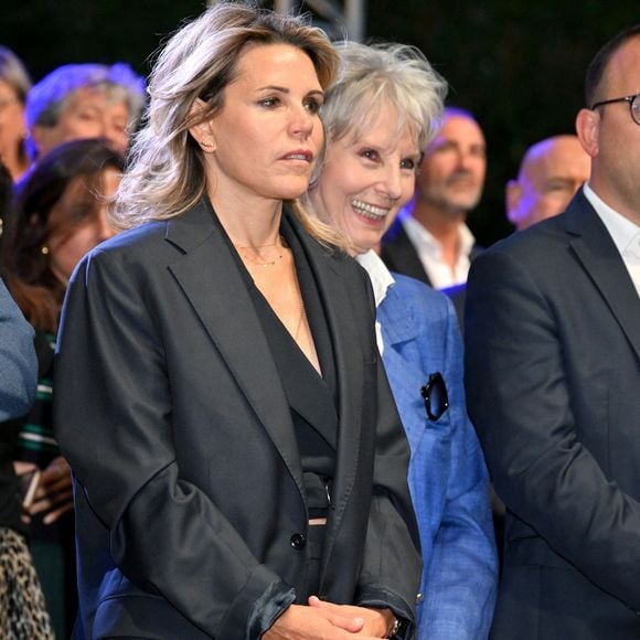Christian Estrosi, le maire de Nice, avec sa femme, Laura Tenoudji Estrosi et ses invités d'honneur Renaud Muselier, le président de la région PACA, et Denise Fabre, a orchestré "Lou Festin Nissart", un diner amical et convivial autour du maire, au jardin Albert 1er sur la Coulée Verte à Nice le 28 août 2025. © Bruno Bebert/Bestimage