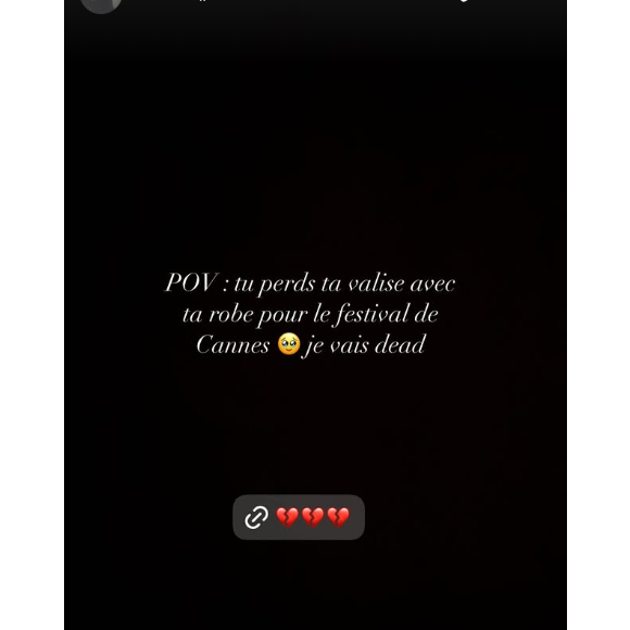 Sur Instagram, et TikTok, Nabilla a révélé que ses valises avaient été perdues. Et dans un de ses bagages se trouvait sa robe !