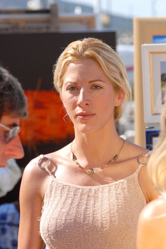 Loana et Bernard Menez sur le tournage de leur film sur le port de Saint Tropez, France le 6 août 2006. Photo by ABACAPRESS.COM