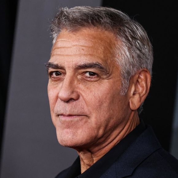 L'acteur de 64 ans a aussi déjà "facilité l'arrivée d'un cinéma privé flambant neuf" qu'il a inauguré en personne le 7 novembre 2024.

Hollywood, CA Los Angeles Premiere Of Netflix's 'Jay Kelly' held at The Egyptian Theatre Hollywood on November 11, 2025 in Hollywood, Los Angeles, California, United States.



Sur la photo : George Clooney