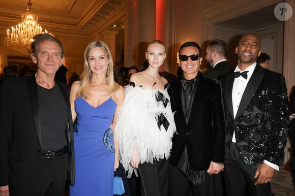 Frédéric Saldmann et sa femme Marie, Omar Harfouch et sa femme Yulia Lobova et Stomy Bugsy - 47ème édition du Gala "Best Awards" à l'hôtel Four Seasons Hôtel George V à Paris le 28 janvier 2025. © Coadic Guirec/Bestimage