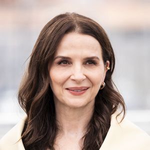 Juliette Binoche, présidente du jury - Photocall du jury des longs métrages lors du 78ème Festival International du Film de Cannes, le 13 mai 2025. 
© Jacovides / Moreau / Bestimage