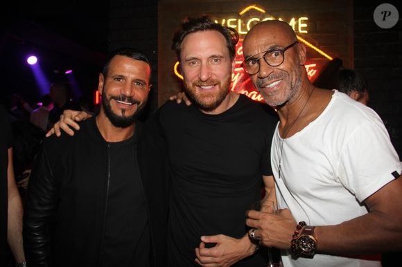 Une figure emblématique de la nuit parisienne a rendu son dernier souffle

Exclusif - Kouki (physio du Titty Twister), David Guetta, Jacques Boko (physio du Manko et ancien physio des Bains Douches) - Soirée au bar, club "Titty Twister" à Paris. © Philippe Baldini/Bestimage