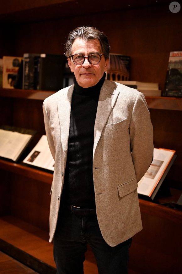 Yannick Alleno, chef cuisinier français avant une conférence de presse sur la sécurité routière à l'occasion du lancement de la campagne UN-JCDecaux en France le 16 janvier 2025 au siège de JCDecaux à Neuilly-sur-Seine. Photo par Tomas Stevens/ABACAPRESS.COM