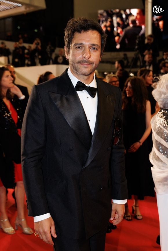 Son compagnon et père de sa fille, Mia, née le 1er août 2018, a récemment brillé à Cannes puisqu'il avait signé la musique du film Karma de Guillaume Canet. Une grande consécration pour le chanteur.

Yodelice (Maxim Nucci) - Descente des marches du film « Karma » lors du 79ème Festival International du Film de Cannes, le 15 mai 2026. © Jacovides-Moreau / Bestimage