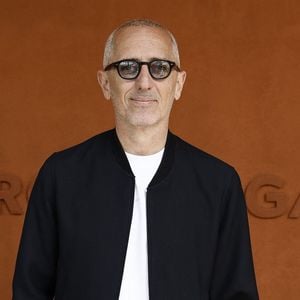 Gad Elmaleh lors des Internationaux de France de Tennis de Roland Garros 2026, à Paris, France, le 7 juin 2026. © Jacovides-Moreau/Bestimage