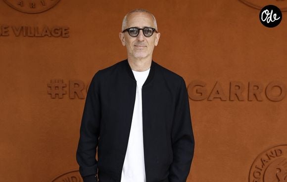 Gad Elmaleh lors des Internationaux de France de Tennis de Roland Garros 2026, à Paris, France, le 7 juin 2026. © Jacovides-Moreau/Bestimage