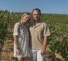 Avec sa compagne Julia, Ludovic, révélé dans la saison 19 de "L'amour est dans le pré", est viticulteur-œnologue dans le Sud-Ouest. 

Ludovic de "L'amour est dans le pré" file le parfait amour avec Julia. @Instagram