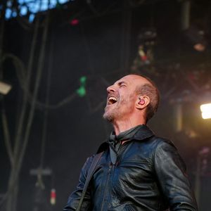 Calogero en concert lors de la "Fête de L'Humanité 2024" sur l'ex-base aérienne 217 au Plessis-Pâté le 15 septembre 2024. © Anne-Sophie Guebey/Bestimage