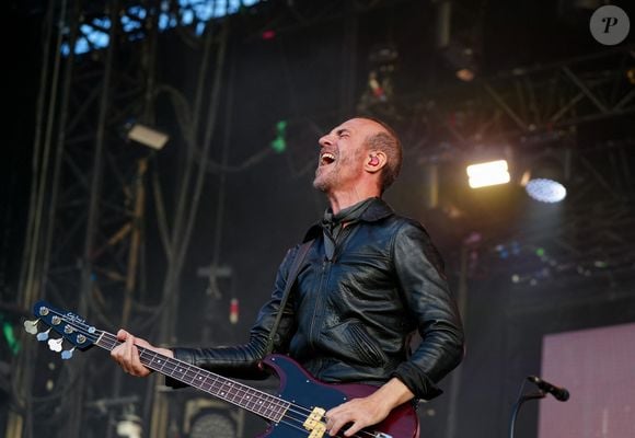 Calogero en concert lors de la "Fête de L'Humanité 2024" sur l'ex-base aérienne 217 au Plessis-Pâté le 15 septembre 2024. © Anne-Sophie Guebey/Bestimage