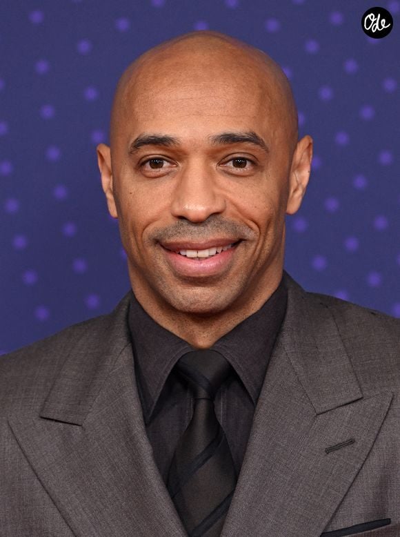 Lors d'une conférence de presse organisée à Côme, au bord du célèbre lac lombard, le meilleur buteur de l'histoire des Bleus (51 buts en 123 sélections) avait évoqué avec enthousiasme cette nouvelle aventure.

Thierry Henry à MediaCityUK, Salford, le 8-12-2025. Crédit photo : Doug Peters/Doug Peters.