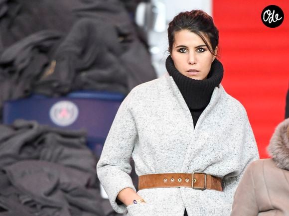 Karine Ferri - Karine Ferri encourage son compagnon Yoann Gourcuff lors du match Psg-Rennes au Parc des Princes à Paris le 6 novembre 2016.  (victoire 4-0 du Psg)  © Pierre Perusseau/Bestimage