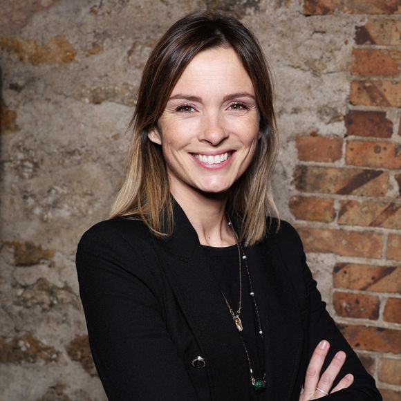 Isabelle Ithurburu - Soirée du Secours Populaire au musée des arts Forains à Paris le 4 décembre 2023. © Denis Guignebourg/Bestimage