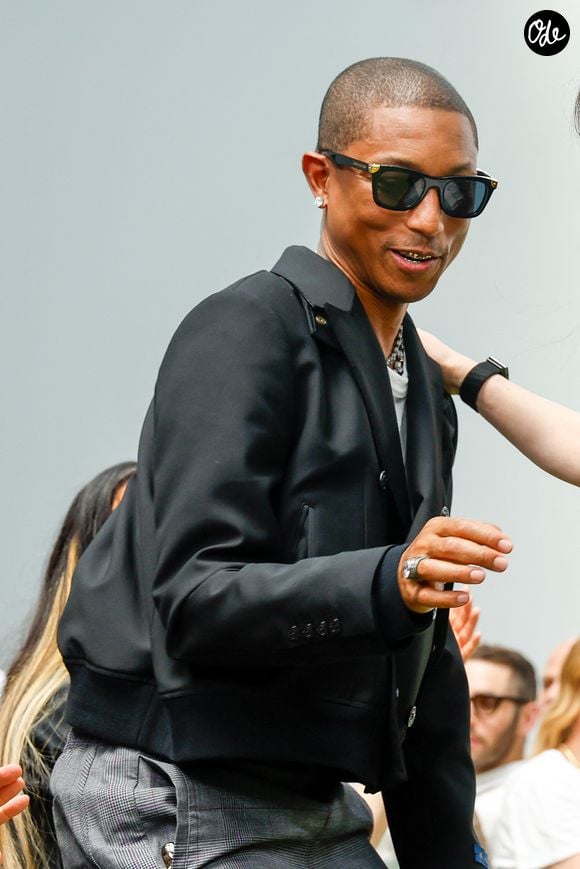 Pharrell Williams au défilé de mode Sacai Prêt à Porter Collection Homme Printemps/Été 2027 lors de la Fashion Week de Paris, France, le 28 juin 2026. © Bestimage