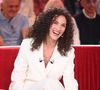 Le stress est un facteur clé du blanchiment prématuré.

Exclusif - Linda Hardy - Enregistrement de l'émission Vivement dimanche au studio Rive gauche , presentée par Michel Drucker . Diffusion sur France 3 le 30 novembre 2025. © Guillaume Gaffiot / Bestimage