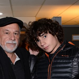 Exclusif - Francis Perrin et son fils Louis, atteint d'autisme - Mobilisation des people pour l'association SOS Autisme en France lors d'un shooting au studio Invisu à Paris, le 7 et 8 février 2016. © Rachid Bellak/Bestimage