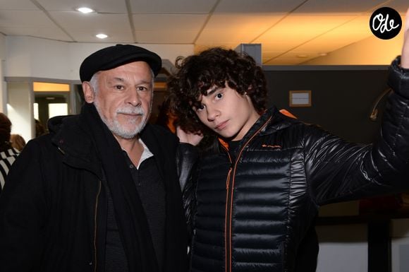 Exclusif - Francis Perrin et son fils Louis, atteint d'autisme - Mobilisation des people pour l'association SOS Autisme en France lors d'un shooting au studio Invisu à Paris, le 7 et 8 février 2016. © Rachid Bellak/Bestimage