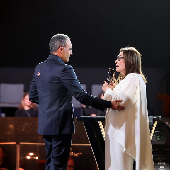 Nana Mouskouri (Victoire d'honneur) et Nikos Aliagas à la cérémonie des 41èmes Victoires de la Musique à la Seine Musicale à Boulogne-Billancourt le 13 février 2026.

© Jacovides / Moreau / Bestimage
