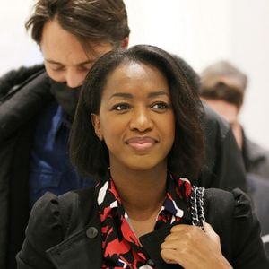 Hapsatou Sy et son compagnon Vincent Cerutti - Procès contre E.Zemmour pour "injure raciale" envers Hapsatou Sy au tribunal correctionnel de Paris, le 4 novembre 2022. 
© Jonathan Rebboah / Bestilmage