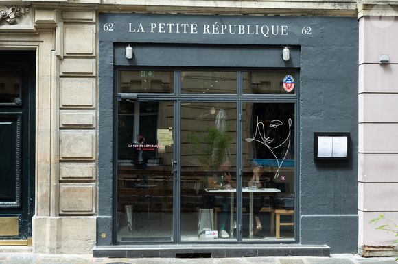 "La Petite République", le restaurant de Laurent Delahousse dans le 7ème arrondissement de Paris, le 7 juillet 2025. .
© Jonathan Jacob / Bestimage