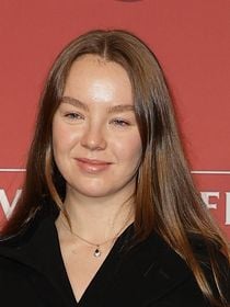 Alexandra de Hanovre en mode Hannah Montana : la fille de Caroline de Monaco partage des photos pour les 20 ans de la série