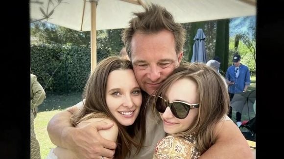 "On a tous fait ça chez nous" : David Hallyday évoque son point commun avec ses filles Ilona et Emma au sujet de la parentalité