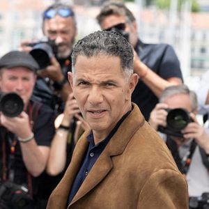 À 59 ans, le comédien Roschdy Zem fait partie des célébrités qui savent rester discrètes sur leur vie privée.

Roschdy Zem participe au Photocall "13 Jours 13 Nuits" lors du 78ème Festival de Cannes au Palais des Festival à Cannes, France..Photo by David NIVIERE/ABACAPRESS.COM