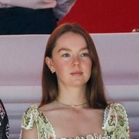 Rassurée par l'état de son père, la fille de Caroline de Monaco, Alexandra de Hanovre peut souffler auprès de son fiancé et tout son clan