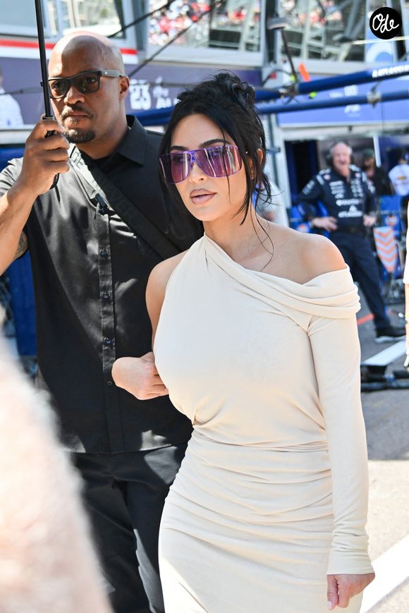 Monte Carlo, Grand Prix de Monaco de Formule 1 - Les célébrités regardent la course Sur la photo : Khloe Kardashian et Kim Kardashian © Manuele Mangiarotti/IPA via ZUMA Press/Bestimage