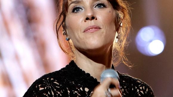 Le petit ami de Zaz s’est éteint en pleine rue à Bordeaux lorsqu’elle avait 20 ans : "Je m’en suis servie pour faire des choses belles"