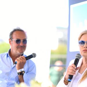 Exclusif - Roland Perez, Sylvie Vartan - Festival des Livres et des Artistes organisé par l'association "Lecture pour Tous" engagée dans la lutte contre l'illettrisme au Mail Branly à Paris le 3 juillet 2022. © Pierre Perusseau / Jack Tribeca / Bestimage