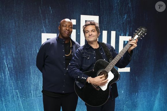 Exclusif - Oxmo Puccino et Matthieu Chedid sur le plateau lors de l'enregistrement de l'émission "Clique"  sur Canal +, le 18 novembre 2025. 

Photo : Jack Tribeca / Bestimage