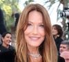 En France, Roseblood s’affiche ainsi lors de nombreuses manifestations

Carla Bruni Sarkozy - Montée des marches du film " Fjord " lors du 79ème Festival International du Film de Cannes, le 18 mai 2026. © Jacovides-Moreau / Bestimage