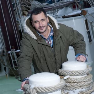 Olivier Minne, maître du quiz de la nouvelle émission de télévision de la RTBF 'Mercator' pose à Bruxelles, Belgique, le 15 janvier 2010. Photo by Danny Gys/Reporters/ABACAPRESS.COM