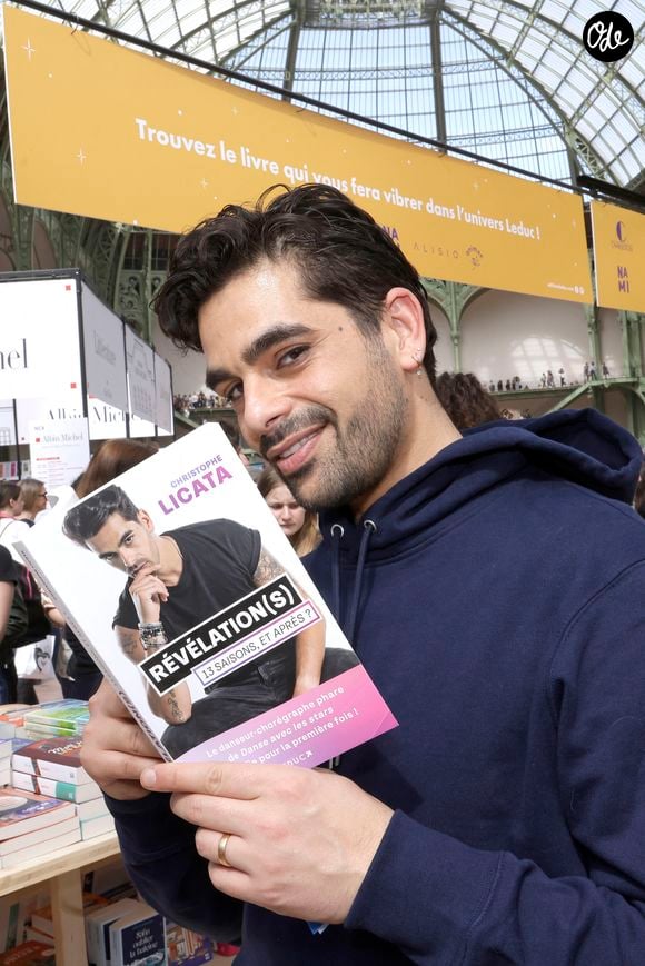 avant de lancer un avertissement sans détour : "Quand on ne sait pas on se tait, on n’invente pas pour faire du mal !!"

Christophe Licata - Festival du Livre de Paris 2025 au Grand Palais à Paris le 12 avril 2025.
© Cédric Perrin / Bestimage