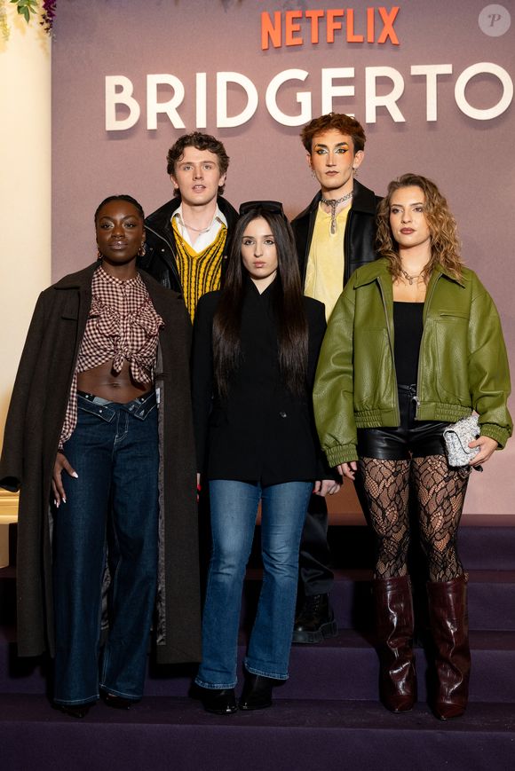 Les candidats ont été évalués sur trois disciplines : chant, danse et théâtre, par Matt Pokora (chant), Léo Walk (danse) et Vincent Dedienne (théâtre).

Sarah, Bastiaan, Ambre, Victor et Léa de la Star Academy 2025 - Photocall de l'avant-première mondiale parisienne de la saison 4 Netflix de "Bridgerton" au Palais Brongniart à Paris, France, le 14 janvier 2026. © Cyril Moreau/Bestimage