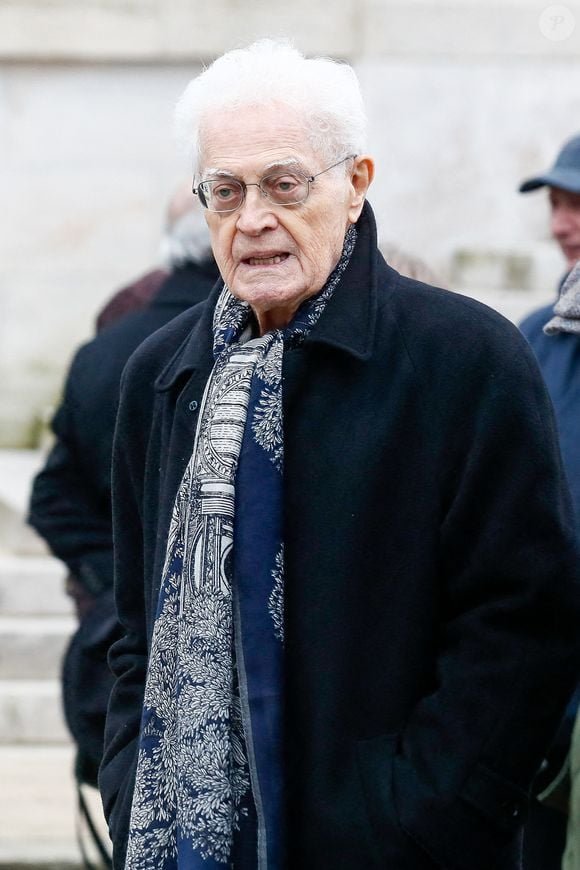 Rétro - Décès de Lionel Jospin - Lionel Jospin - Sorties des obsèques de Claude Allègre en la salle de la Coupole du cimetière du Père-Lachaise à Paris, France, le 16 janvier 2025. © Christophe Clovis/Bestimage