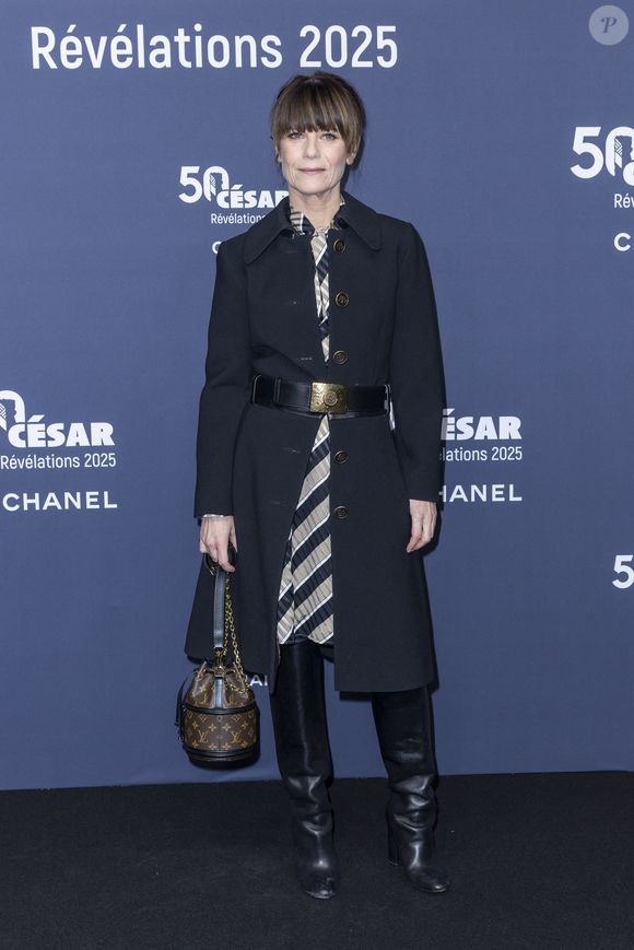 "J'adore cuisiner, recevoir, et souvent les dîners chez moi se terminent très, très tard."

Marina Foïs - Photocall de la soirée "Cesar Révélations 2025" au Trianon à Paris le 20 janvier 2025.
© Olivier Borde / Bestimage